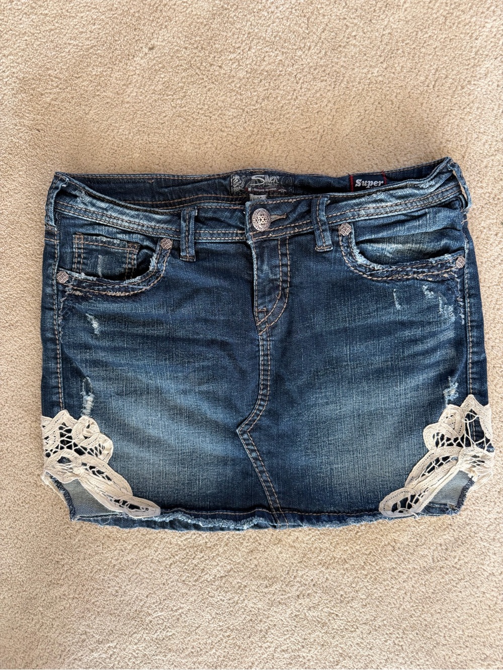 Silver “Francy Mid Mini” Skirt with Cream Lace Trim